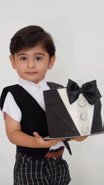 ست سه تیکه بلوز، جلیقه و شلوار آقا رئوف